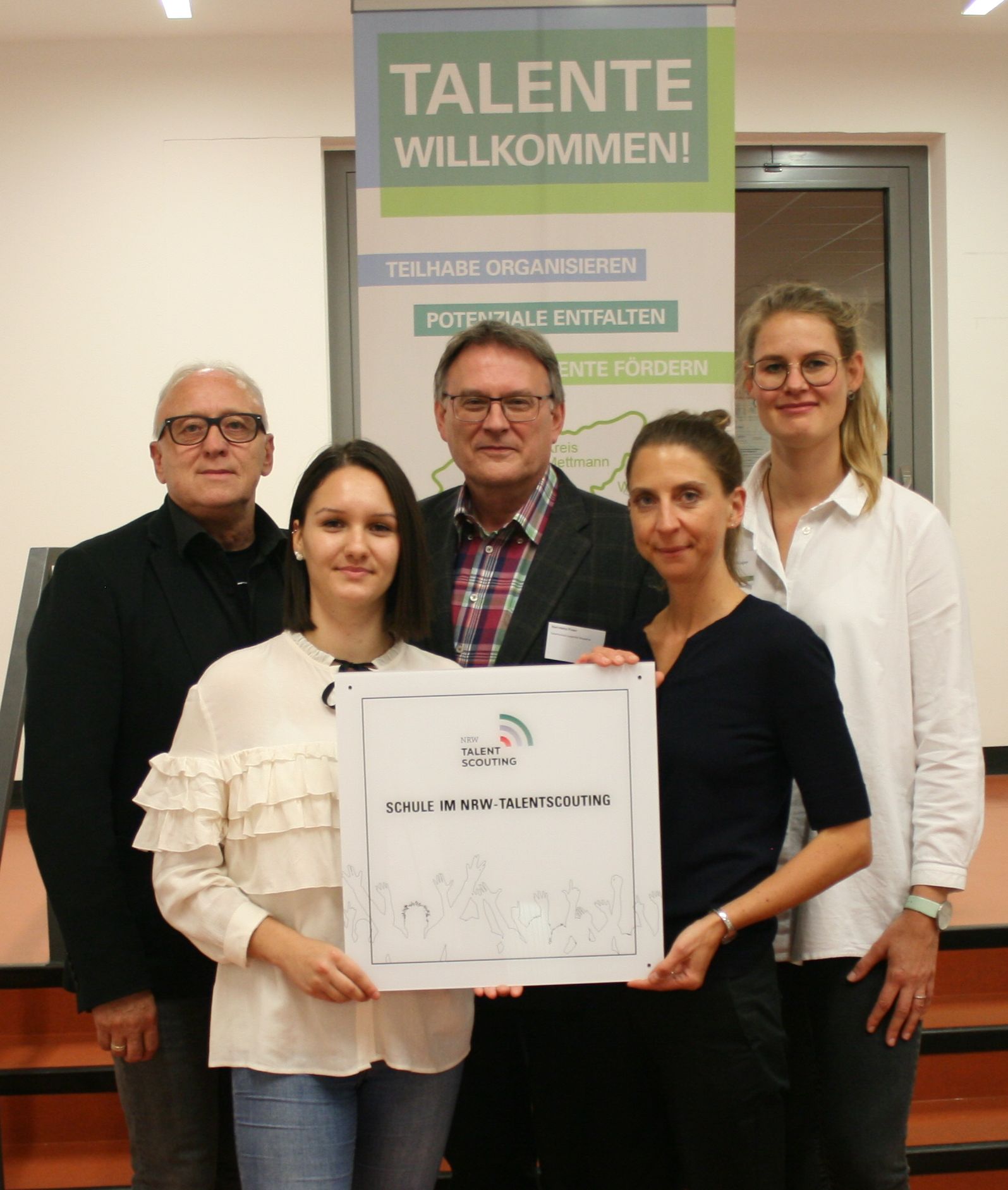 Talentscouting an der Gesamtschule Langerfeld - Besiegelung der erfolgreichen Zusammenarbeit 