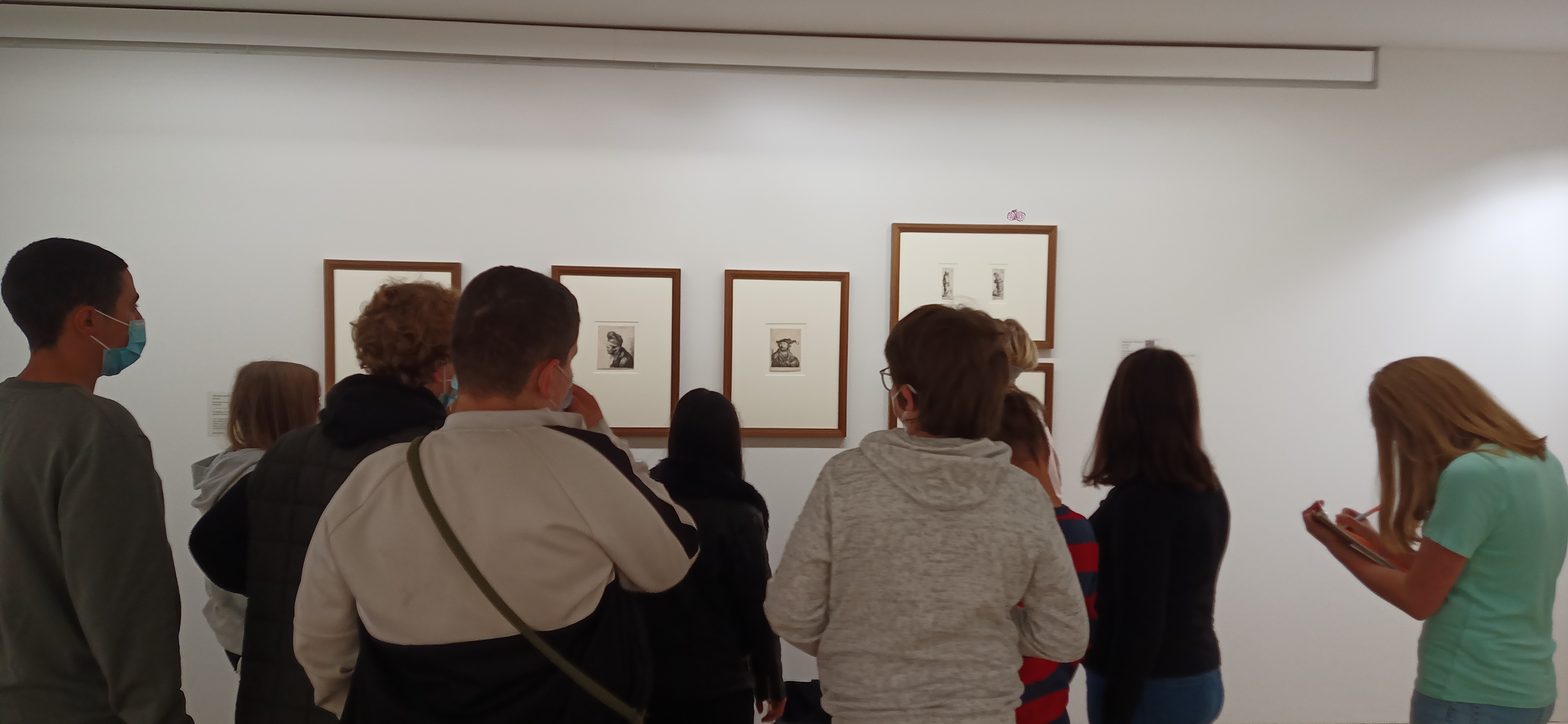Portraits anfertigen, wie die großen Künstler – Die Klassen 7E und 7F als Kulturscouts im Von der Heydt-Museum