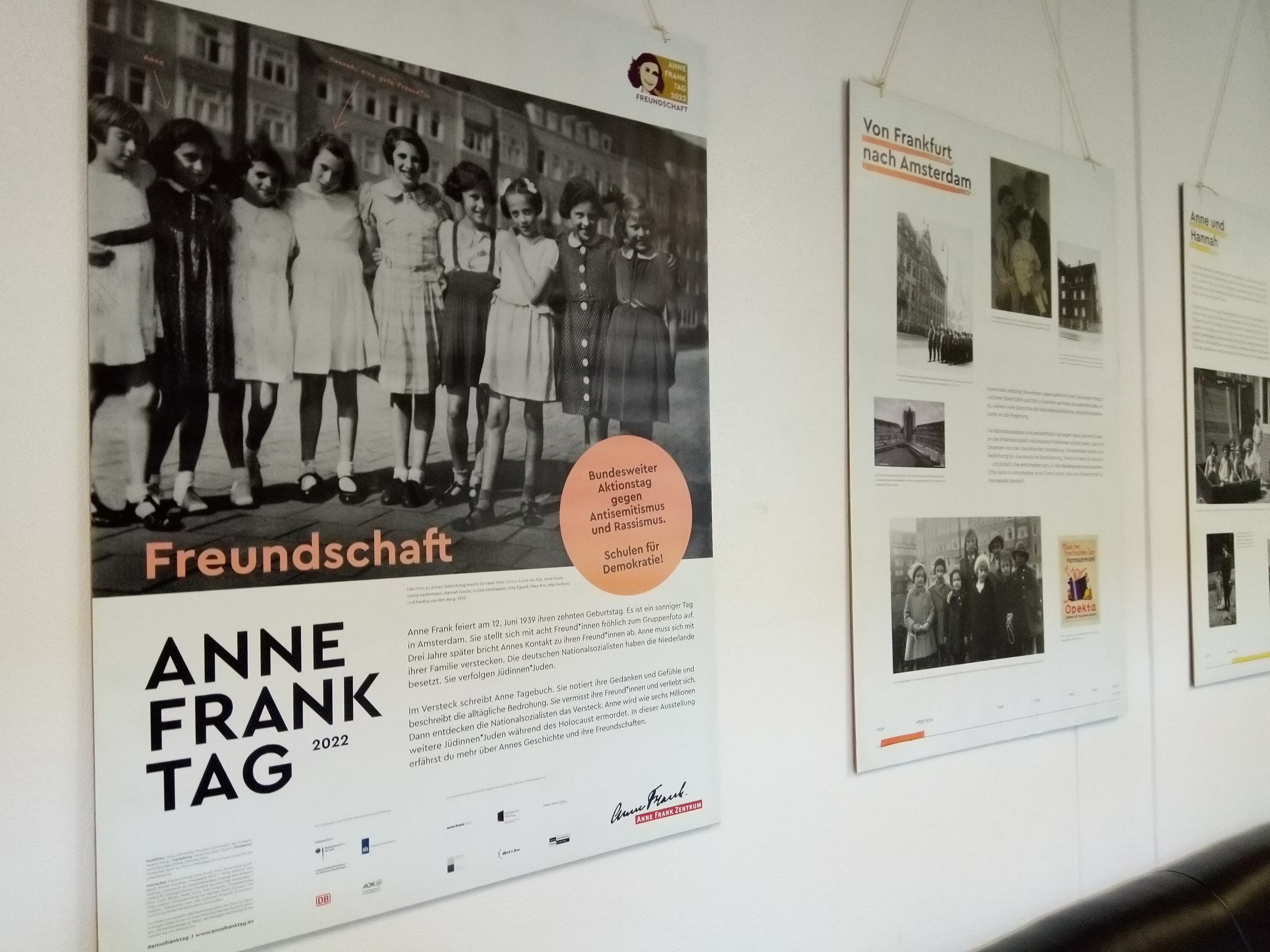 Gedenken im Zeichen der Freunschaft - Eindrücke vom Anne-Frank-Tag 2022 an der Gesamtschule Langerfeld